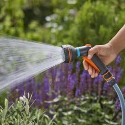 Bevattningspaket Gardena Slangbox XL 35 m Vit Med Vattenspridare & Sprinklerpistol