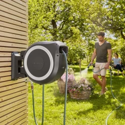 Bevattningspaket Gardena Slangbox XL 35 m Vit Med Vattenspridare & Sprinklerpistol