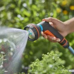 Bevattningspaket Gardena Slangbox L 25 m Turkos Med Vattenspridare & Sprinklerpistol