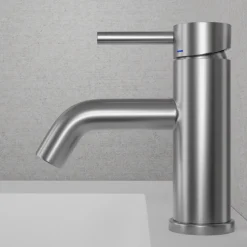 Blandarpaket Scandtap Steel Pleasure 2 med Handdukstork och Accessoarer