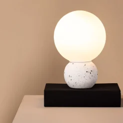 Bordslampa Venture Home Metz