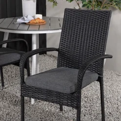 Cafégrupp Venture Home Break Ø90 cm med 2 Anna Stolar