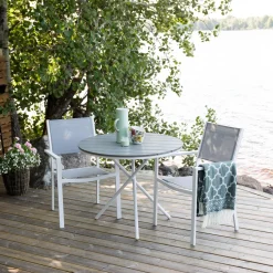 Cafégrupp Venture Home Pincy Ø 90 med 2 Copacabana Matstolar