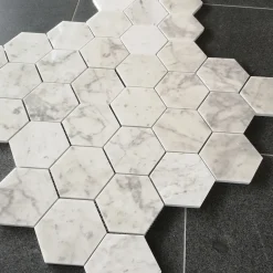 Carrara Mosaik Hexagon Polerad 10x11,5 cm