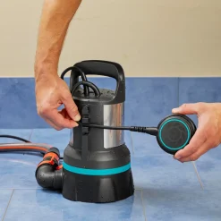 Dränkbar Pump Gardena 11000 för Rent Vatten
