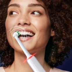 Eltandborste Oral-B Pro3 Duo Black/White med Timerfunktion & 3 Borsthuvuden