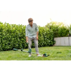 Grästrimmer Bosch Power Tools Univgrasscut med 2 st Batteri och Laddare