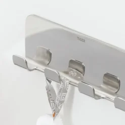 Handdukskrok Tiger Colar 4-KrokBlankpolerad Krom