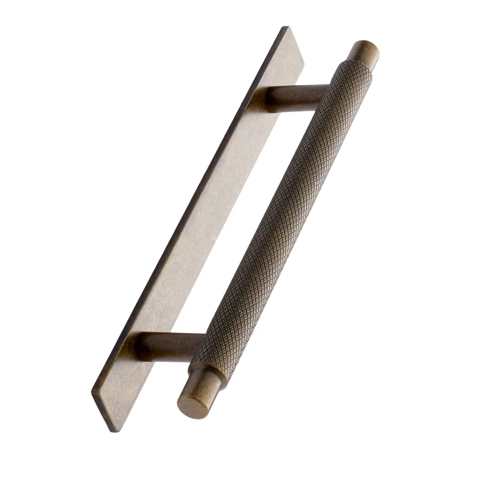 Handtag Beslag Design Manor med Bricka