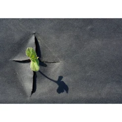 Jordgubbsduk Jabo Agrimpex med Förskurna Hål 1,2x10 m