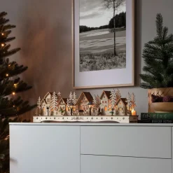 Julby Gnosjö Konstsmide Hus i Rad