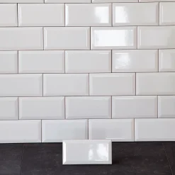 Kakel ArcTile Color Vit Metro Biselado Blank 10x20