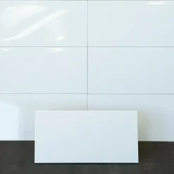 Kakel ArcTile Line White (vit blank) Glossy 30x60 cm