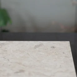 Kalksten Italian Marble Lindholmen 30 cm Fallande Längd Slipad