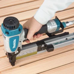 Klammerpistol Makita AT2550A