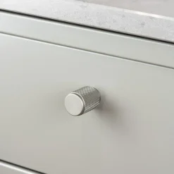 Knopp Beslag Design Riff