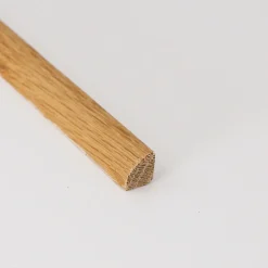 Kvartsstav Höganäs Träprofiler 12x12 mm ek lackad