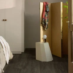 Laminatgolv Pergo Modern Plank 4V - Black Pepper OakOriginal Excellence