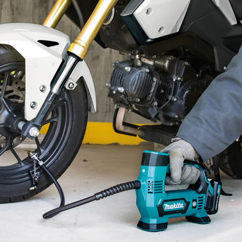 Luftpump Makita CXT MP100DZ utan Batteri