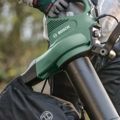 Lövblåsare Bosch Power Tools UniversalGardenTidy 3000