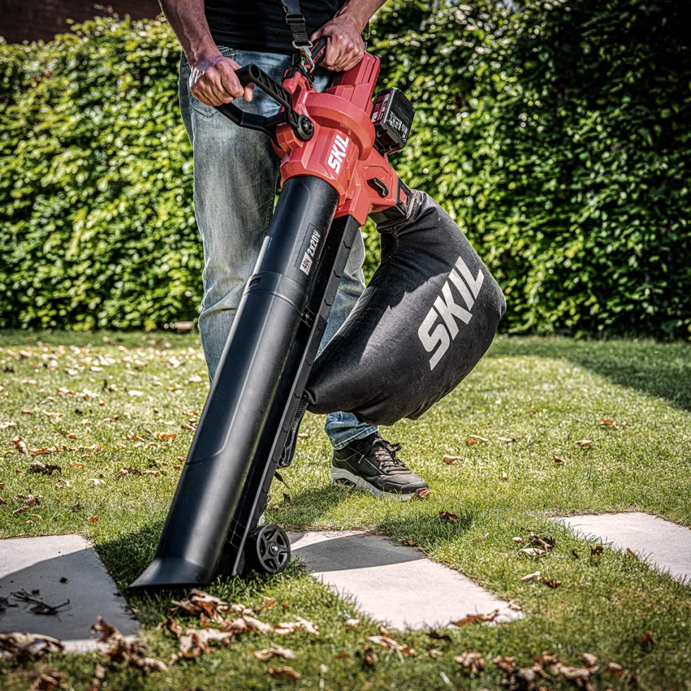 Lövblås/-Sug SKIL 0350 CA Kolborstfri Batteridriven