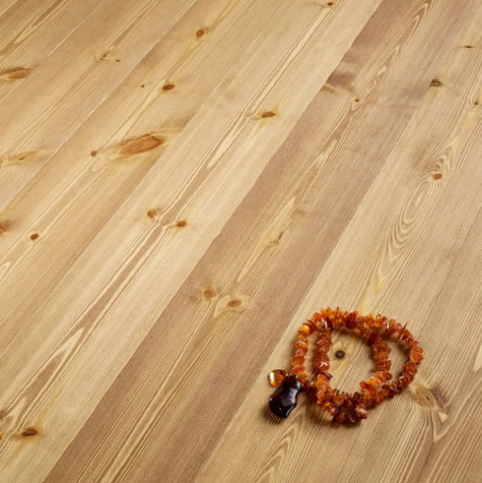 Massivt Trägolv DalaFloda HardPine Amber