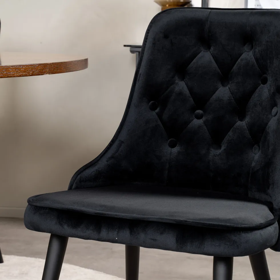 Matgrupp furniture/fashion Copenhagen med 4 Vera Stolar