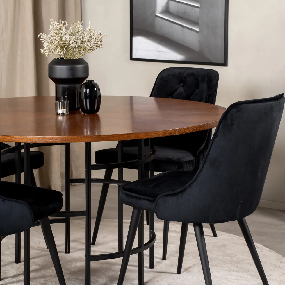 Matgrupp furniture/fashion Copenhagen med 4 Vera Stolar