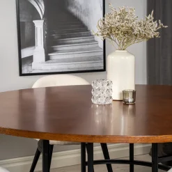 Matgrupp furniture/fashion Copenhagen med 4 Valentina Manchester Stolar