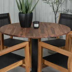 Matgrupp Venture Home Canne med 4 Vum Stapelbara Matstolar