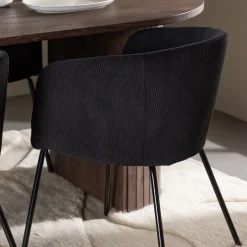 Matgrupp Venture Home Härön 200 med 4 st Berit Stolar