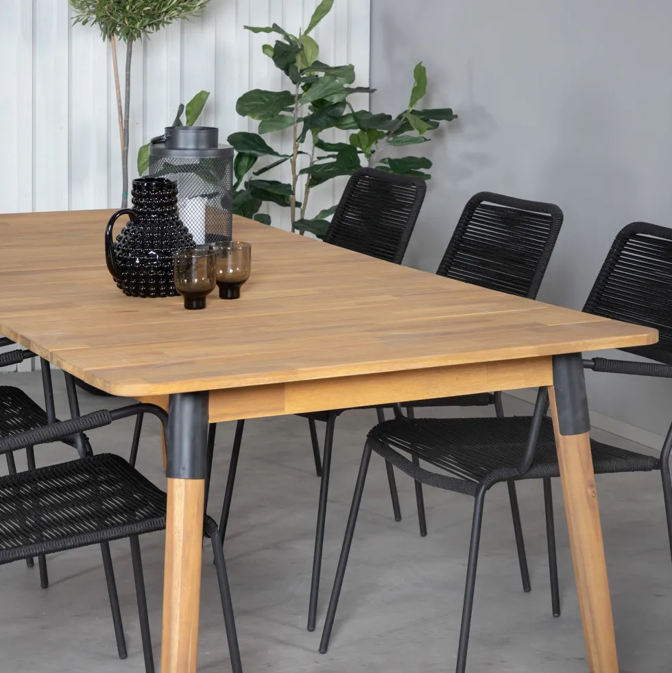 Matgrupp Venture Home Julle med 6 Minos Matstolar med Armstöd