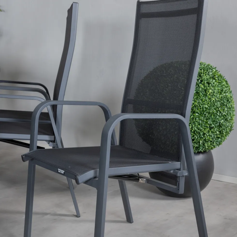 Matgrupp Venture Home Olle med 6 Curz Matstolar