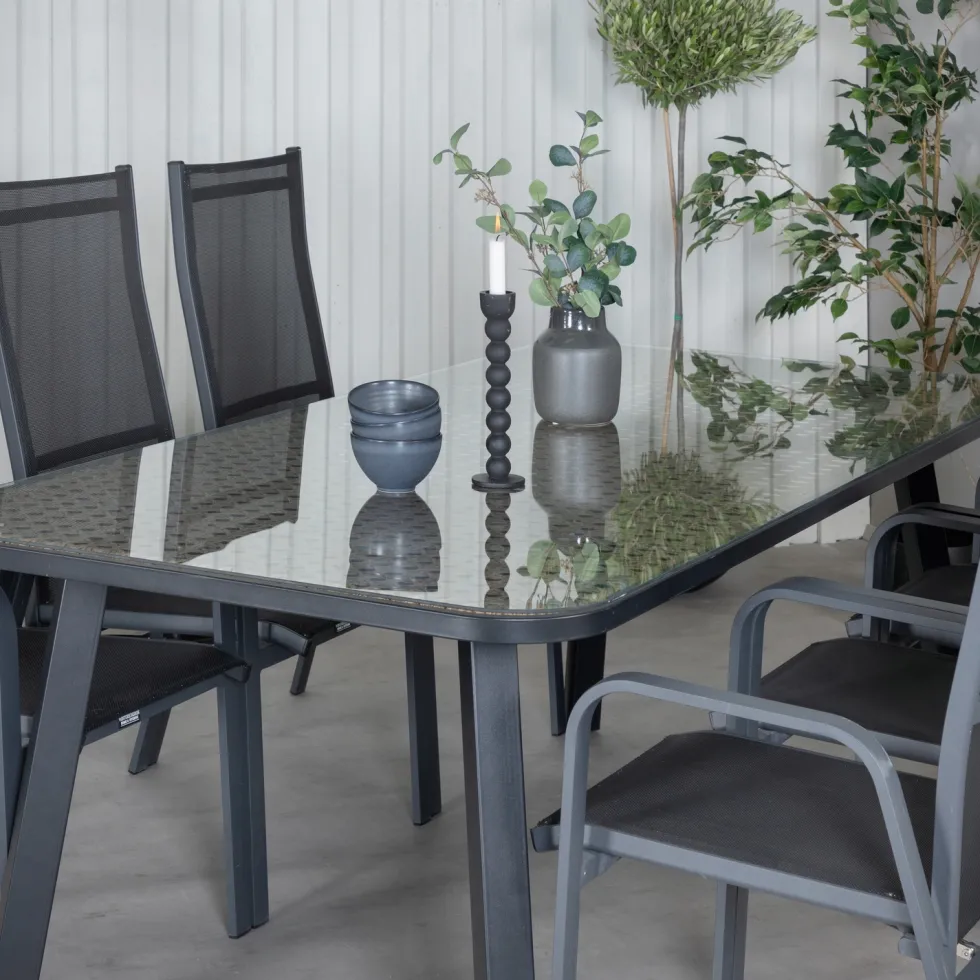Matgrupp Venture Home Olle med 6 Curz Matstolar