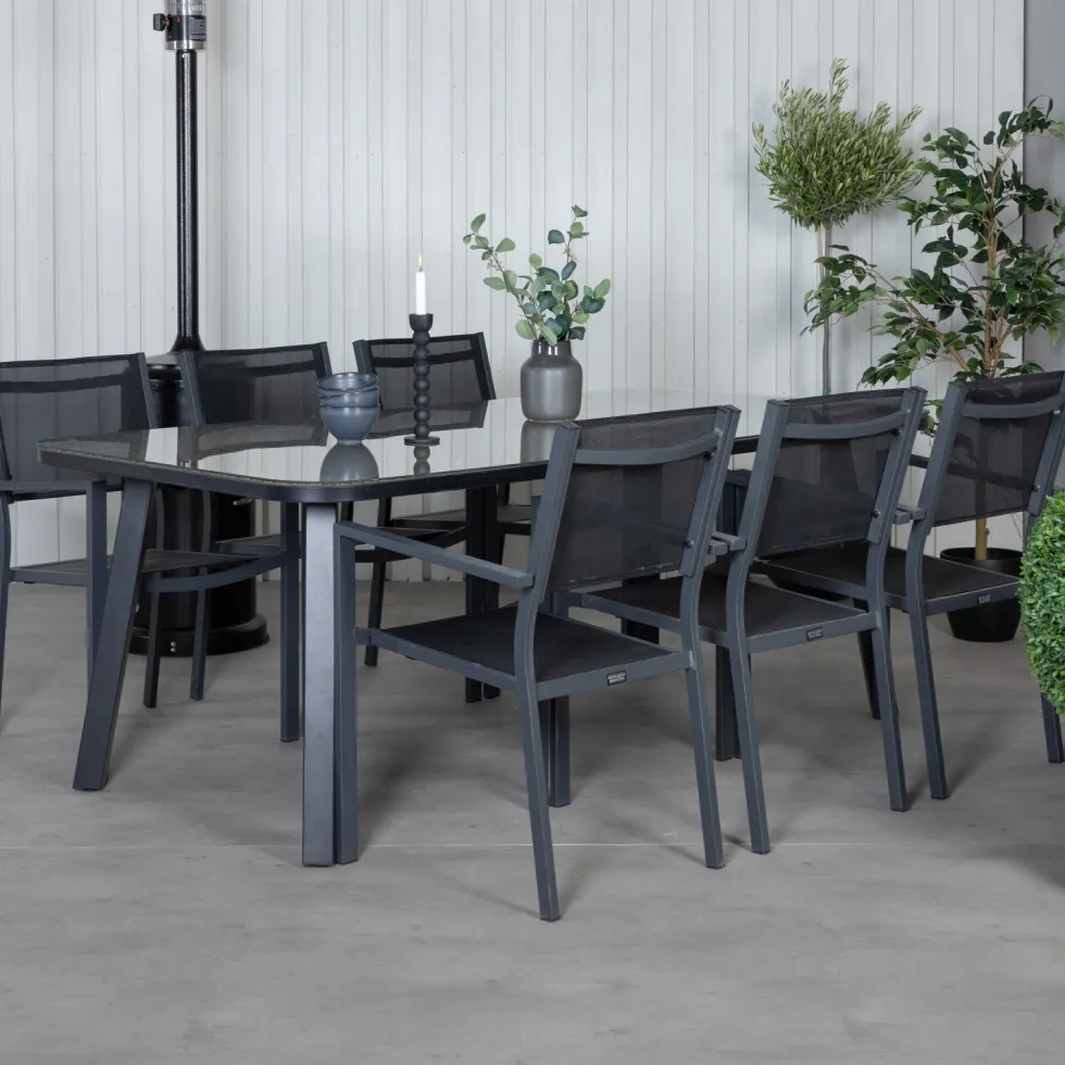 Matgrupp Venture Home Olle med 6 Curz Stapelbara Matstolar