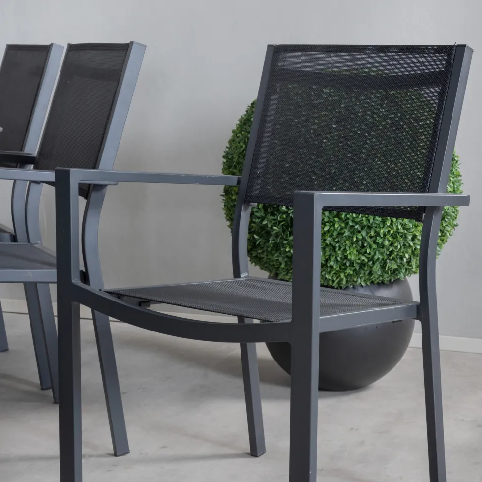 Matgrupp Venture Home Olle med 6 Curz Stapelbara Matstolar