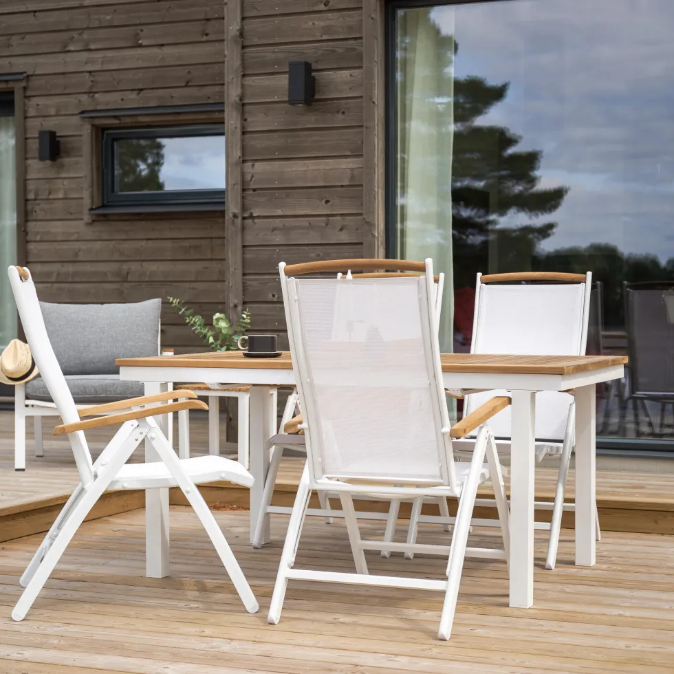 Matgrupp Venture Home Perla 160/240 med 4 StolarTeak Bord med Matt Vita Ben, Vit Stol