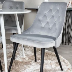 Matgrupp Venture Home Plake med 4 Vera Stolar Sammet RuntVitt Bord, Ljusgrå Stol, Svarta Ben