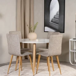 Matgrupp Venture Home Plaza med 4st Windu Stolar