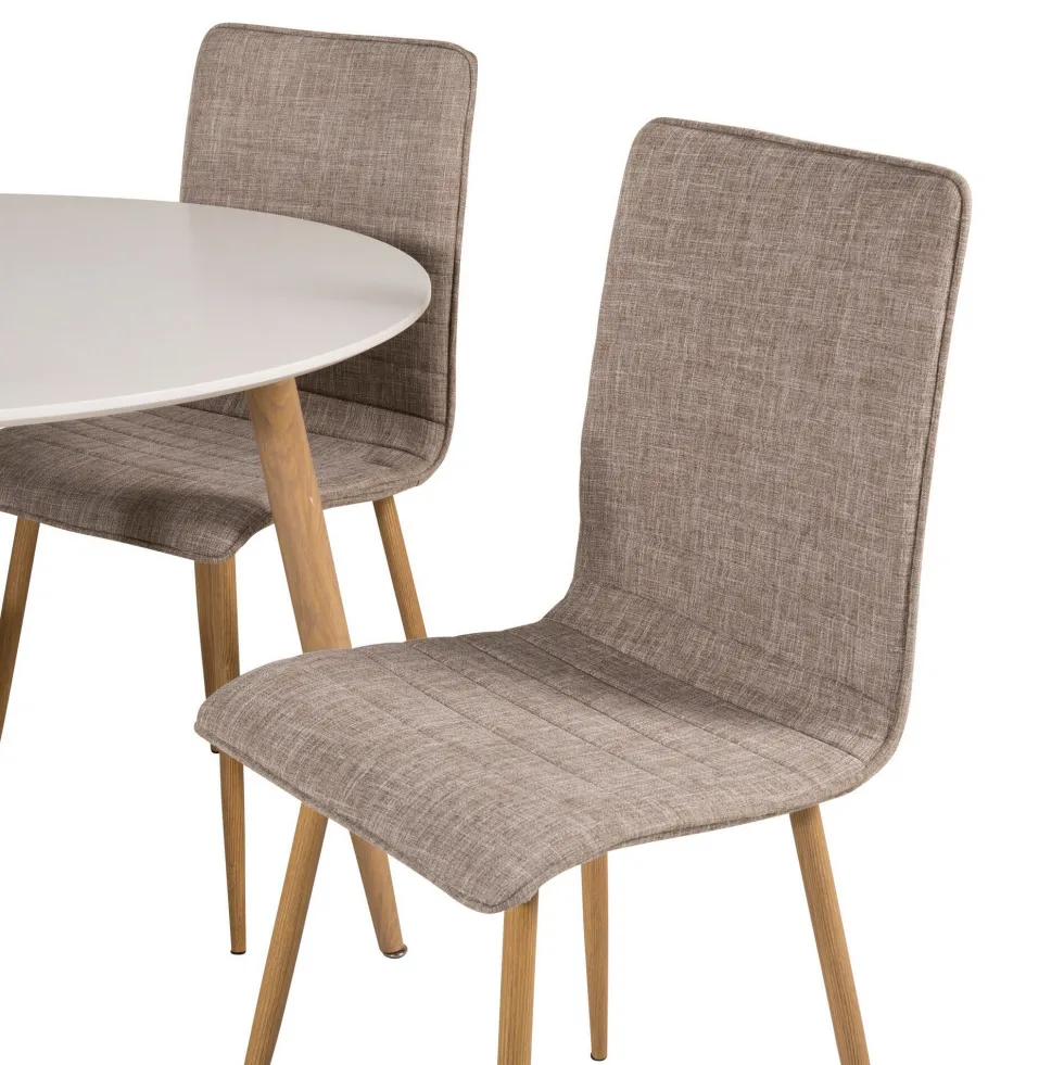 Matgrupp Venture Home Plaza med 4st Windu Stolar