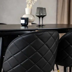 Matgrupp Venture Home Silvia med Iläggsskiva och 4 Valentina Stolar Konstläder