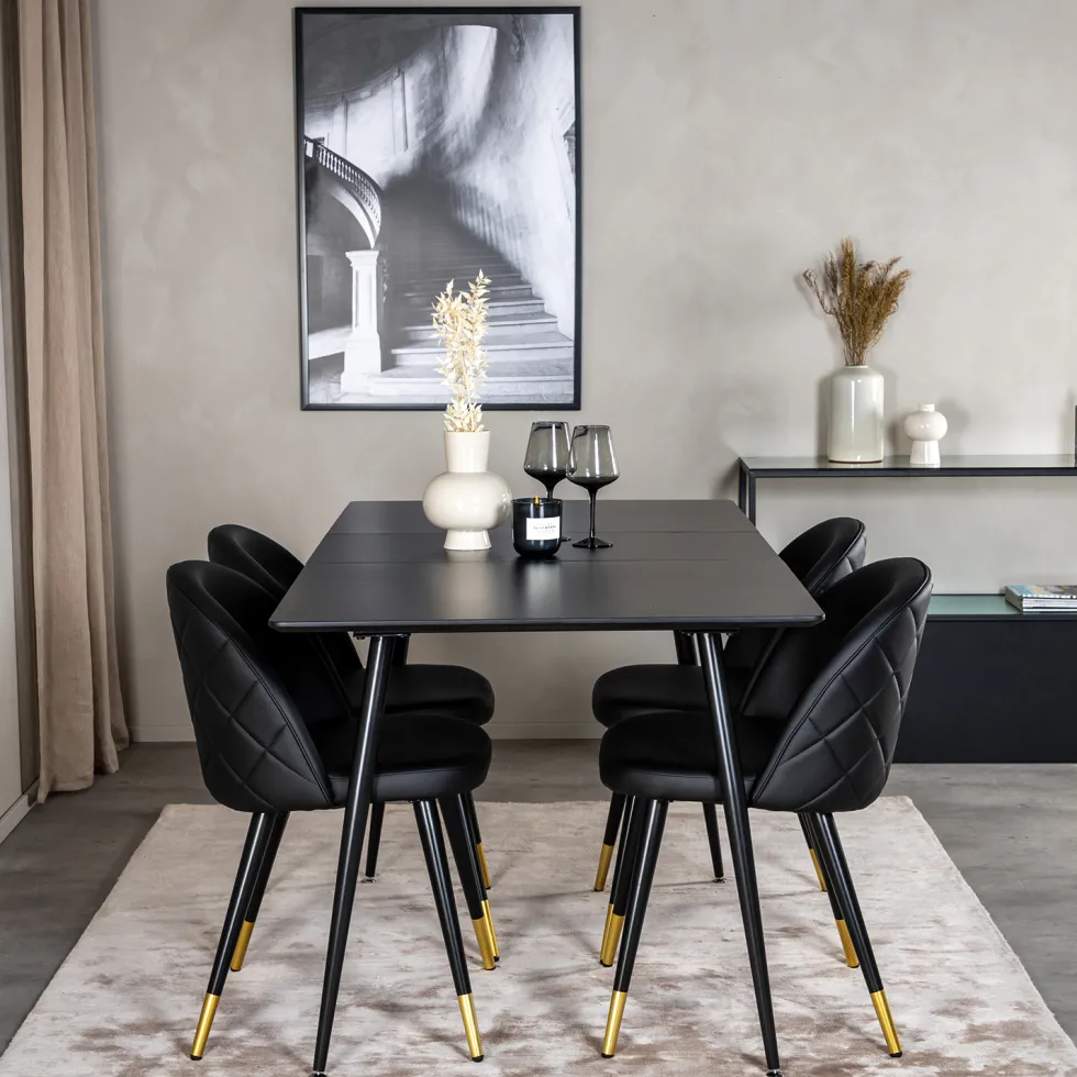 Matgrupp Venture Home Silvia med Iläggsskiva och 4 Valentina Stolar Konstläder