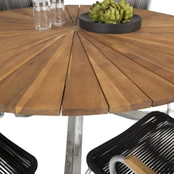 Matgrupp Venture Home Zacharias Ø 140 med 6 Berfin KarmstolarAkacia Bord med Zinkbehandlad Stomme, Svart Stol med Zinkbehandlad Stomme