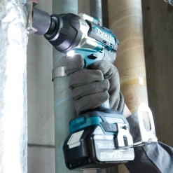 Mutterdragare Makita DTW700RTJ 18V med Batteri och Laddare