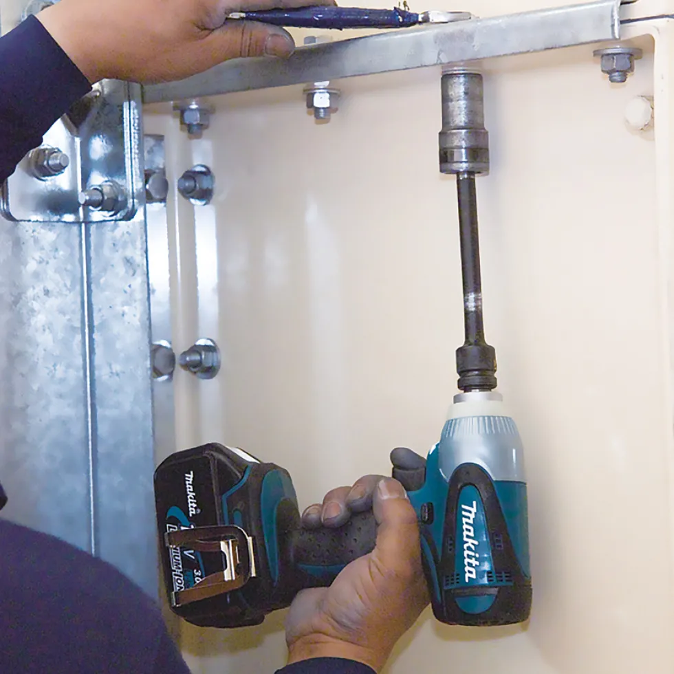 Mutterdragare Makita LXT DTW251Z 18V utan Batteri