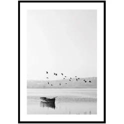 Poster Gallerix Birds over lake