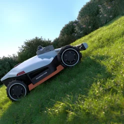Robotgräsklippare Mammotion LUBA 3 AWD 5000 med Garage
