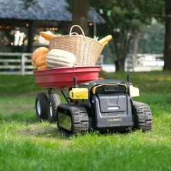Robot Yarbo Core med Gräsklipparmodul och Snöslungemodul