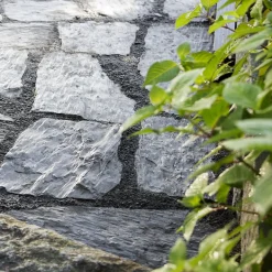 Stenmjöl Hasselfors Garden Mörkgrå