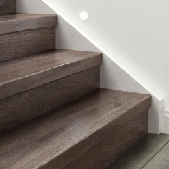 Trapprenovering Lundbergs Trend Laminat Mörk Ek Bakkantlist